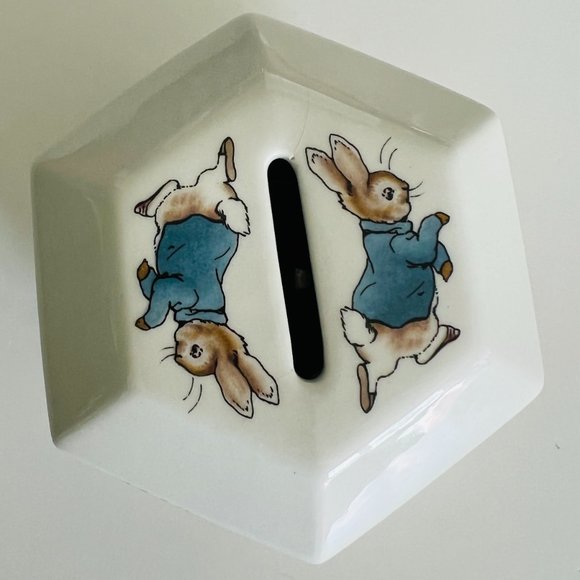 WEDGWOOD "Peter Rabbit"  Ceramic Hexagon Bank - Picture 9 of 9